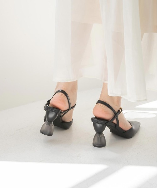 RANDA（ランダ）の「ヒールコンシャスバックストラップパンプス（パンプス・レディース・イエロー/アイボリー/ブラック・S/M/LL/L）」の11枚目の写真