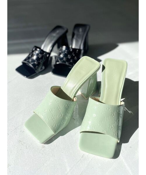 RESEXXY（リゼクシー）の「エンボスロゴサンダル（サンダル・レディース・ブラック/グリーン・SMALL/MEDIUM/LARGE）」の3枚目の写真