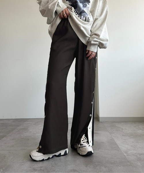 apres jour mignon（アプレジュールミニョン）の「バスケパンツ【ZOZOTOWN限定アイテム】（その他パンツ・レディース・ブラック/グレー/オフホワイト/チャコールグレー/ブラウン系その他・MEDIUM/SMALL/X-LARGE）」の21枚目の写真