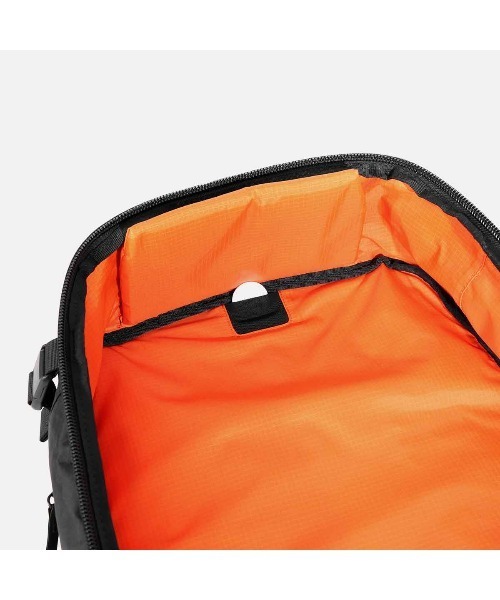 Aer（エアー）の「AER　Travel Pack 3 X-Pac　/　AER-29032（バックパック/リュック・メンズ・ブラック・FREE）」の12枚目の写真