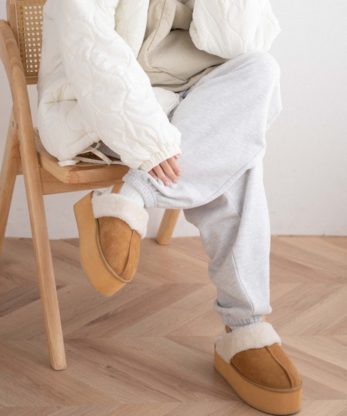 WEGO（ウィゴー）の「WEGO/フェイクムートンサボ（スリッポン・レディース・ベージュ/ブラック・MEDIUM/LARGE）」の7枚目の写真