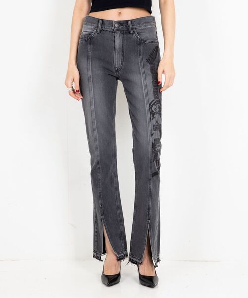 HYSTERIC GLAMOUR(ヒステリックグラマー)の「GUITAR GIRL センタースリットデニムパンツ(デニムパンツ・レディース・ブラック/ライトインディゴブルー・25inch/26inch/27inch/28inch)」の5枚目の写真