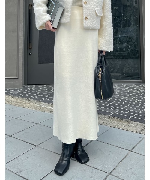 Re:EDIT（リエディ）の「[低身長サイズ有][洗濯機で洗える]ミラノリブナローニットスカート（スカート・レディース・アイボリー/チャコールグレー/ブラック/グリーン/ベージュ/レッド/ブラウン/レッド系その他・SHORT/LARGE/MEDIUM）」の15枚目の写真