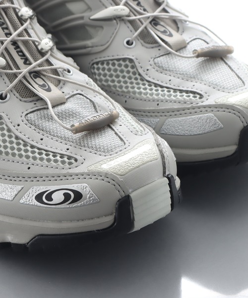 SALOMON(サロモン)の「SALOMON ACS PRO / サロモン エーシーエス プロ(スニーカー・メンズ・シルバー・26.0cm/27.5cm/27.0cm/29.0cm/26.5cm/28.5cm/28.0cm/25.5cm/25.0cm/24.5cm/23.5cm/23.0cm/24.0cm/30.0cm)」の6枚目の写真