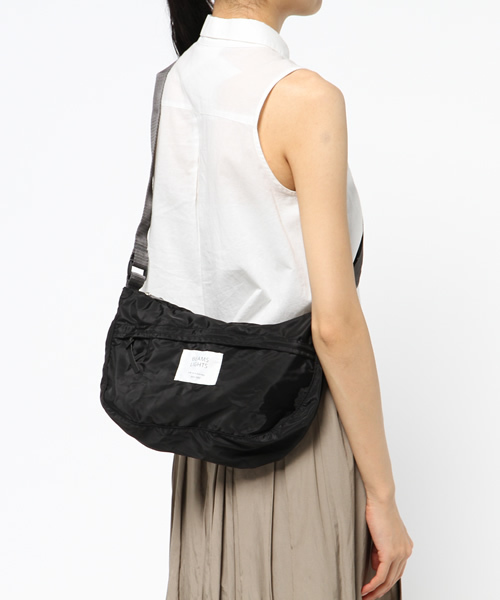 BEAMS LIGHTS Women's(ビームスライツ ウィメンズ)の「BEAMS LIGHTS / ポケッタブルショルダー(ショルダーバッグ・レディース・ライトグレー/ブラック・ONE SIZE)」の18枚目の写真