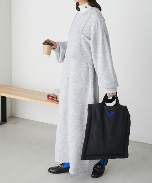 BONLECILL(ボンルシール)の「2way Merci刺繍 パフィーキルト ショルダートートバッグ(トートバッグ・レディース・アイボリー/ネイビー/ブラック/レッド・FREE)」の21枚目の写真