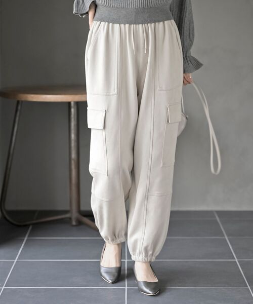 rps（アールピーエス）の「スエードポンチカーゴパンツ（カーゴパンツ・レディース・ベージュ系その他/ブラック系その他4/ブラック/モカ/ライトグレー/チャコールグレー/グレイッシュベージュ/アイボリー/ブラウン・フリー）」の14枚目の写真