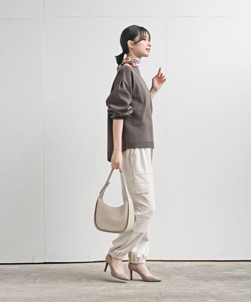 rps（アールピーエス）の「スエードポンチカーゴパンツ（カーゴパンツ・レディース・ベージュ系その他/ブラック系その他4/ブラック/モカ/ライトグレー/チャコールグレー/グレイッシュベージュ/アイボリー/ブラウン・フリー）」の18枚目の写真