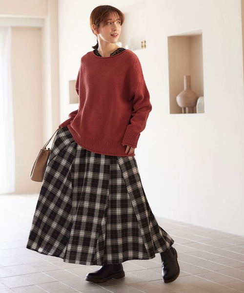 Viola e Viola(ヴィオラエヴィオラ)の「あったか綿衿見せレーストップス(Tシャツ/カットソー・レディース・ホワイト/ライトグレー/ブラック・3L/M/LL/L)」の9枚目の写真