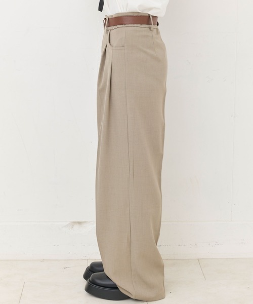 titty＆Co. PETIT（ティティアンドコープティ）の「【titty&Co.PETIT】【ZOZOTOWN限定アイテム】ハイウエストレッグパンツ（スラックス・レディース・ベージュ・FREE）」の6枚目の写真