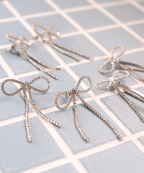 one after another NICE CLAUP（ワンアフターアナザーナイスクラップ）の「【ribbon collection】ラインストーンリボンイヤリング（イヤリング・レディース・シルバー系その他・FREE）」の14枚目の写真