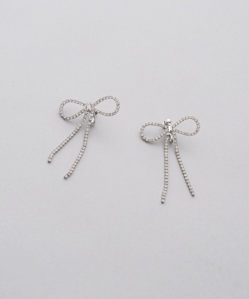 one after another NICE CLAUP（ワンアフターアナザーナイスクラップ）の「【ribbon collection】ラインストーンリボンイヤリング（イヤリング・レディース・シルバー系その他・FREE）」の6枚目の写真