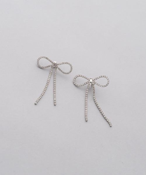 one after another NICE CLAUP（ワンアフターアナザーナイスクラップ）の「【ribbon collection】ラインストーンリボンイヤリング（イヤリング・レディース・シルバー系その他・FREE）」の5枚目の写真