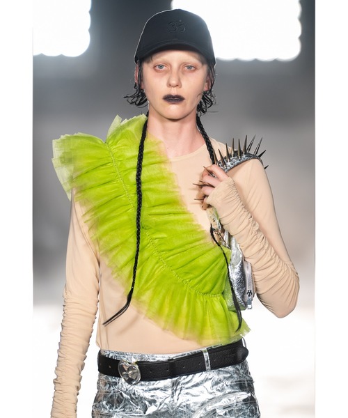 PAMEO POSE(パメオポーズ)の「My Maid Charming Heart Metalic(ショルダーバッグ・レディース・シルバー/ピンク・FREE)」の5枚目の写真