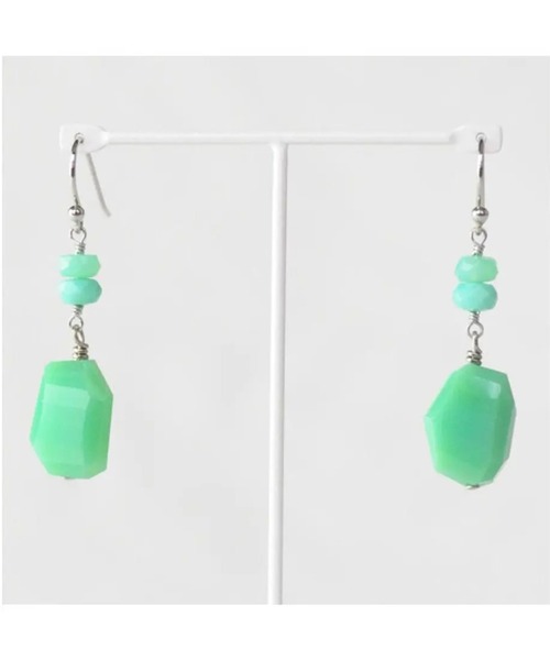 anq.(アンク)の「「anq.」クリソプレーズカルセドニー ピアス(ピアス(両耳用)・レディース・グリーン・ONE SIZE)」の2枚目の写真