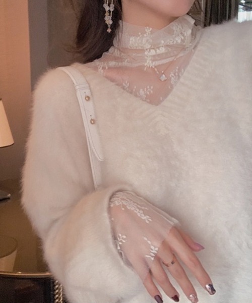 LADY LIKE(レディライク)の「ハイネック花柄シアートップス(Tシャツ/カットソー・レディース・ホワイト/パープル/ブラック/ライトベージュ・M)」の14枚目の写真