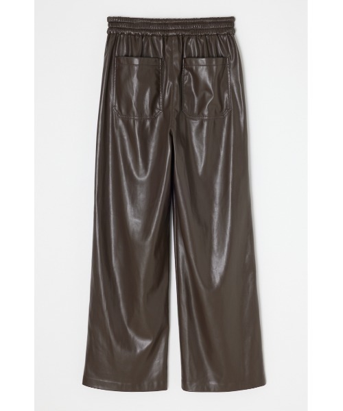 SLY(スライ)の「THROW SMOOTH F/LEATHER RELAX PT スムース フェイクレザー リラックス パンツ(スラックス・レディース・ダークブラウン/ブラック・0/1)」の3枚目の写真