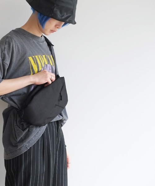NoiR/ノアール（ノアール）の「NoiR ノアール Flask shoulder フラスクボディーバッグ（ボディバッグ/ウエストポーチ・メンズ・ブラック/ブラック系・FREE）」の21枚目の写真