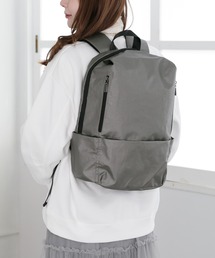 Bermosa（ベルモサ）の「軽量 11ポケットリュック（バックパック/リュック）」