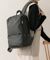 Bermosa（ベルモサ）の「軽量 11ポケットリュック（バックパック/リュック）」