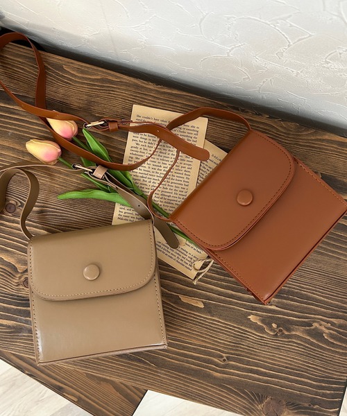 Cham.（チャム）の「くるみボタンスクエアショルダーバッグ（ショルダーバッグ・レディース・ライトブラウン/ブラック/ダークブラウン/ベージュ・F）」の14枚目の写真