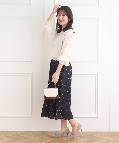 couture brooch（クチュールブローチ）の「◆【華やか春ニット】マジョリカプリーツドッキングニット（ニット/セーター・レディース・ライトグレー/オフホワイト/ベビーピンク・42/38）」の8枚目の写真