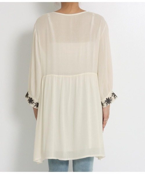 anap mimpi(アナップミンピ)の「フラワー刺繍 タッセル ミニワンピース(ワンピース・レディース・ホワイト/ライトブルー・FREE)」の19枚目の写真