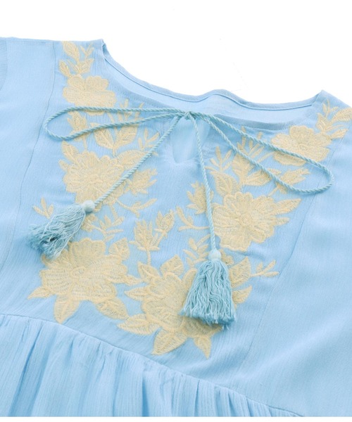 anap mimpi(アナップミンピ)の「フラワー刺繍 タッセル ミニワンピース(ワンピース・レディース・ホワイト/ライトブルー・FREE)」の20枚目の写真