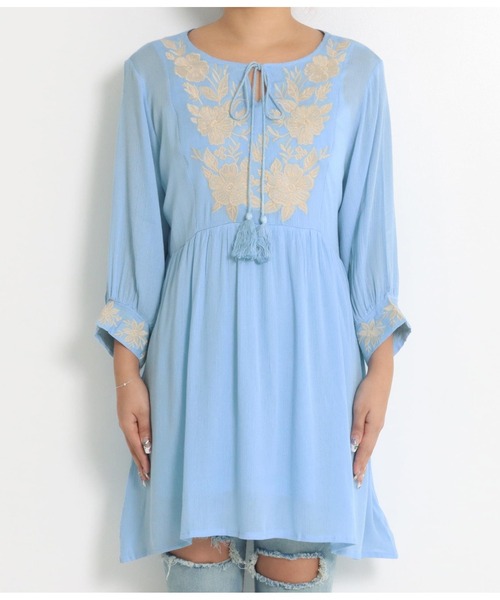 anap mimpi(アナップミンピ)の「フラワー刺繍 タッセル ミニワンピース(ワンピース・レディース・ホワイト/ライトブルー・FREE)」の17枚目の写真