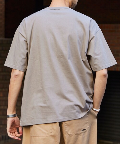 FREAK'S STORE(フリークスストア)の「限定展開 STORATECH/ストラテック ヘンリーネックTシャツ/USAコットン/抗菌/防臭/制菌/UVカット/接触冷感/吸水速乾(Tシャツ/カットソー・メンズ・グレイッシュベージュ/スミクロ/ネイビー/ブラック/ホワイト・SMALL/MEDIUM/LARGE/X-LARGE)」の16枚目の写真