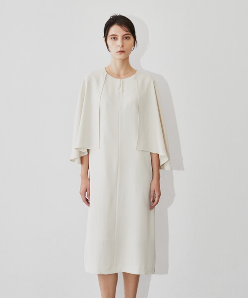 cloenc（クロエンス）の「◆【手洗い可】パールケープワンピース（ワンピース・レディース・アイボリー/ネイビー・03/01/02）」の3枚目の写真
