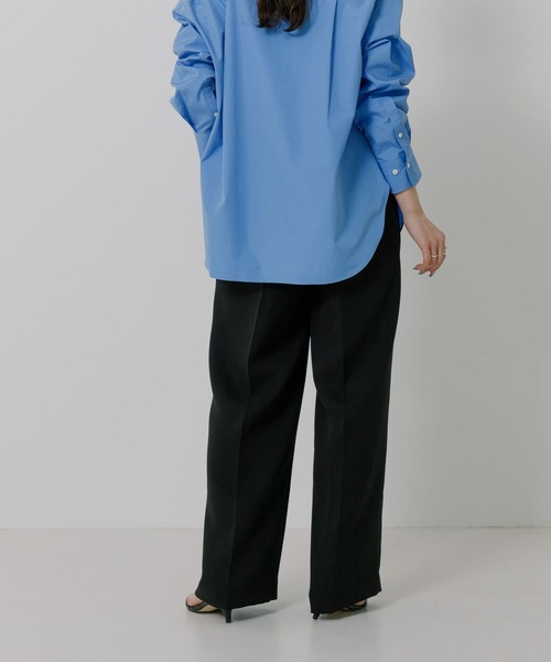 URBAN RESEARCH（アーバンリサーチ）の「『UR TECH DRYLUXE』『イージーケア』タックパンツ（その他パンツ・レディース・ブラック/ベージュ・38/36）」の6枚目の写真