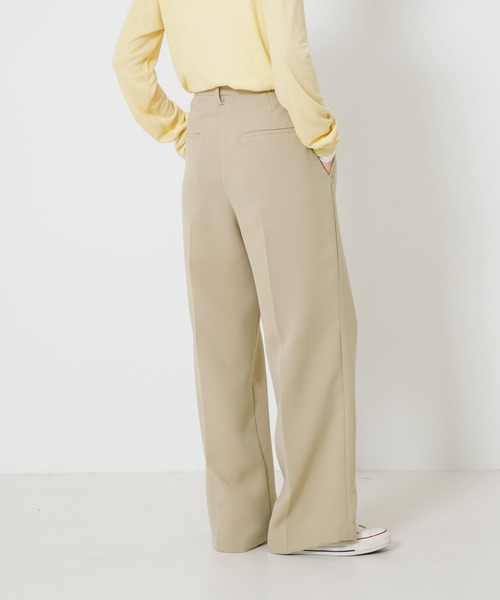 URBAN RESEARCH（アーバンリサーチ）の「『UR TECH DRYLUXE』『イージーケア』タックパンツ（その他パンツ・レディース・ブラック/ベージュ・38/36）」の16枚目の写真