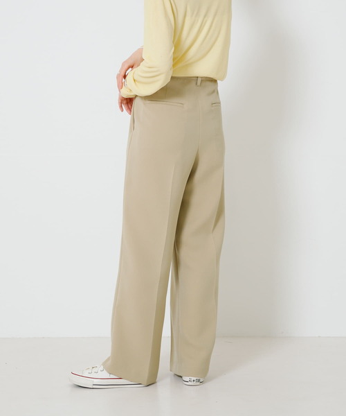 URBAN RESEARCH（アーバンリサーチ）の「『UR TECH DRYLUXE』『イージーケア』タックパンツ（その他パンツ・レディース・ブラック/ベージュ・38/36）」の17枚目の写真