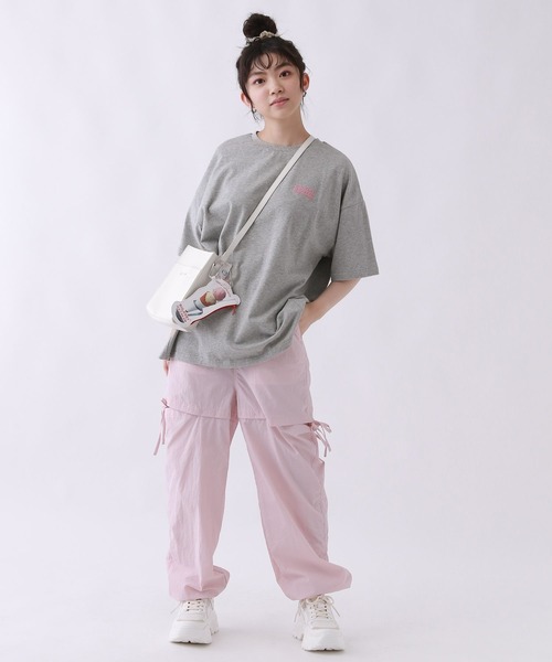 repipi armario(レピピ アルマリオ)の「【BIG BABY ICE CREAM】モノクロフォトルーズT【接触冷感】(Tシャツ/カットソー・キッズ・ホワイト/グレー・MEDIUM/LARGE)」の14枚目の写真