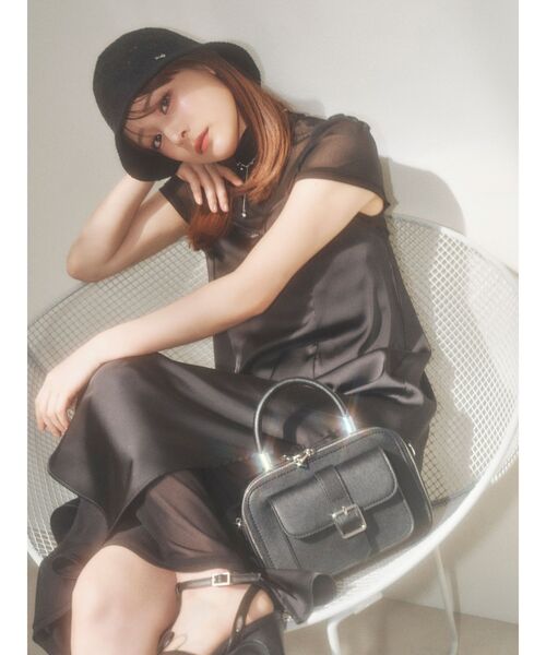 EATME（イートミー）の「ベルテットショルダーバッグ（ハンドバッグ・レディース・ブラック/アイボリー・FREE）」の3枚目の写真