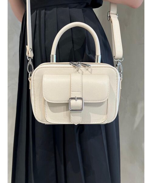 EATME（イートミー）の「ベルテットショルダーバッグ（ハンドバッグ・レディース・ブラック/アイボリー・FREE）」の6枚目の写真