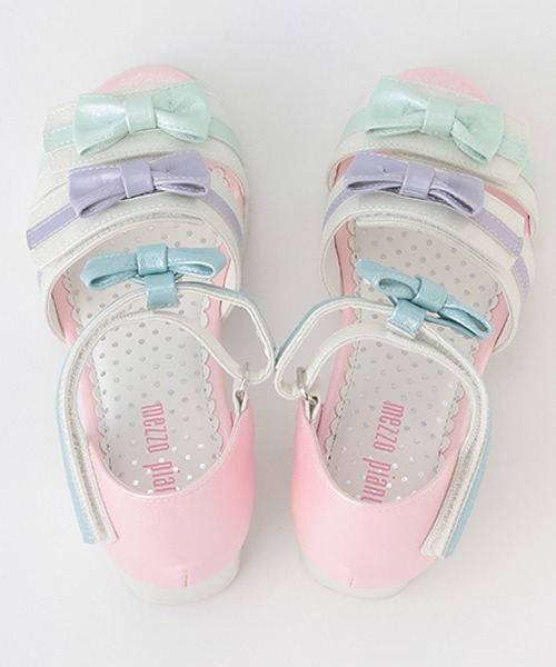 mezzo piano（メゾピアノ）の「3連リボンサンダル（サンダル