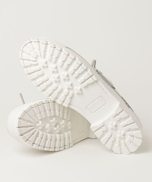 TOMMY HILFIGER（トミーヒルフィガー）の「TOMMYXDISNEY クラシックボートシューズ（その他シューズ・メンズ・ホワイト・27.5cm/28cm）」の9枚目の写真