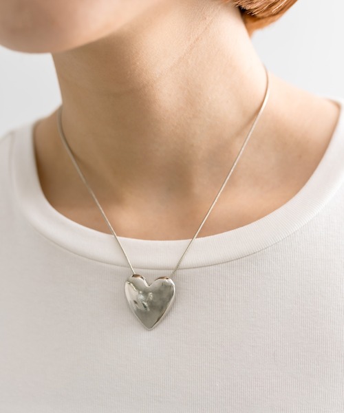mystic(ミスティック)の「【Lara&Heart】BIG Heartネックレス(ネックレス・レディース・シルバー・ONE SIZE)」の4枚目の写真