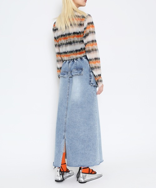 PUNYUS(プニュズ)の「デザインデニムカーゴロングスカート(デニムスカート・レディース・ライトインディゴブルー/ライトブルー/ブラック系その他・1/2/3/4)」の5枚目の写真