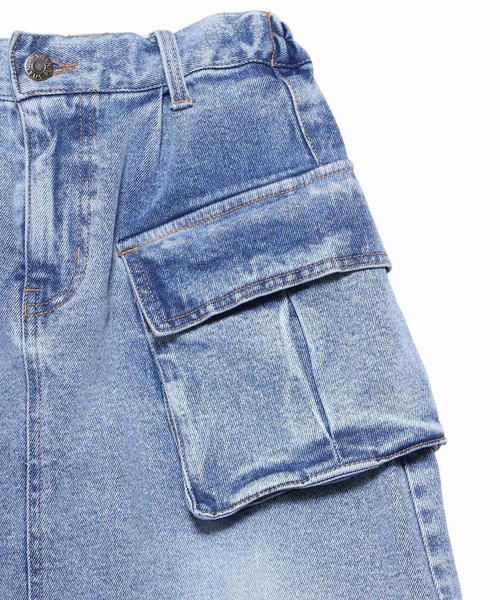 PUNYUS(プニュズ)の「デザインデニムカーゴロングスカート(デニムスカート・レディース・ライトインディゴブルー/ライトブルー/ブラック系その他・1/2/3/4)」の11枚目の写真