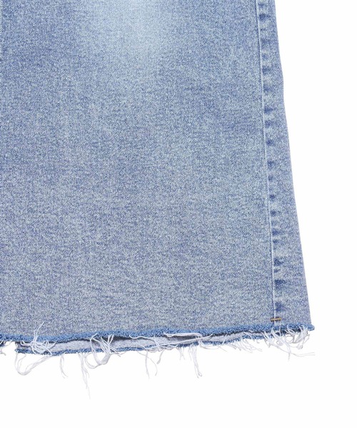 PUNYUS(プニュズ)の「デザインデニムカーゴロングスカート(デニムスカート・レディース・ライトインディゴブルー/ライトブルー/ブラック系その他・1/2/3/4)」の13枚目の写真