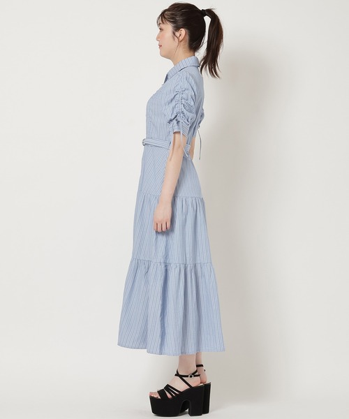 REDYAZEL(レディアゼル)の「ストライプティアードシャツワンピース(ワンピース・レディース・ブルー/ベージュ/ネイビー・SMALL/MEDIUM)」の6枚目の写真