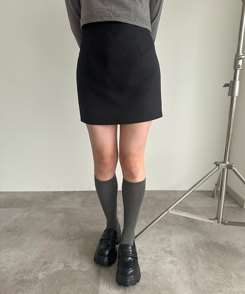 【CELINE】都会的エレガンスが香るミニスカート 2点以上でさらに10%OFF】ミニスカート - ストレッチミニスカート
