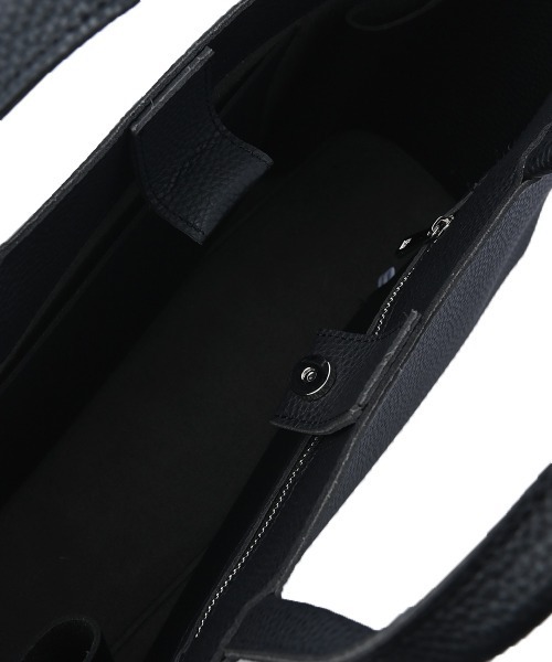 marjour（マージュール）の「LANDSCAPE FAKE LEATHER TOTE BAG（トートバッグ・レディース・ブラック・FREE）」の15枚目の写真