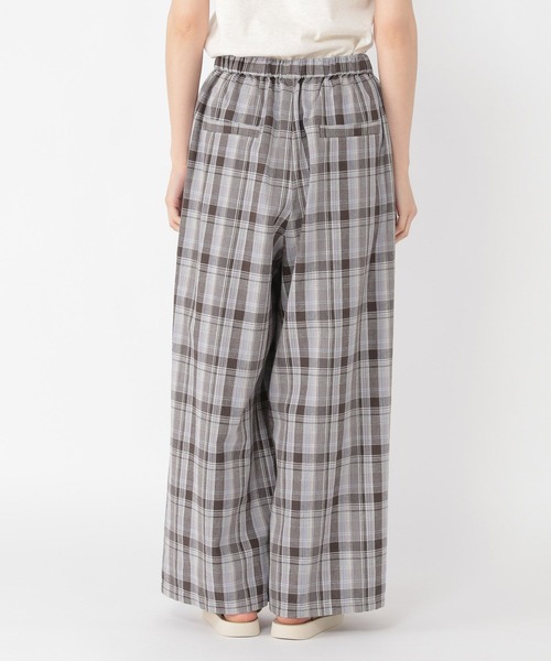 studio CLIP（スタディオクリップ）の「【イージーケア/接触冷感】多機能イージーバギーパンツ[プチ・プラスサイズあり]（その他パンツ・レディース・ベージュ/その他5/カーキ/オフホワイト/その他4・PF/ﾌﾘｰ(L)/FREE）」の22枚目の写真