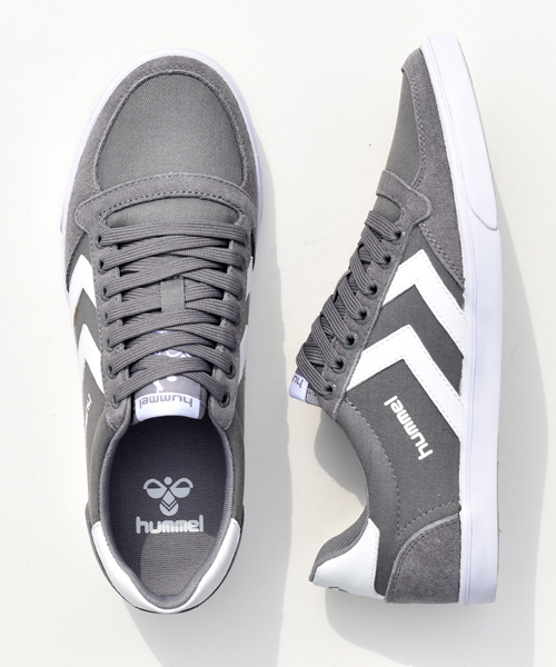 hummel（ヒュンメル）の「hummel/ヒュンメル SLIMMER STADIL CANVAS LOW/スリマー スタディール キャンバス ロー HM63112K（スニーカー・メンズ・トリコロール/ブラック×ホワイト/グレー/ネイビー/ブラック/ホワイト・22.5cm/26.5cm/25.0cm/27.0cm/28.0cm/25.5cm/24.0cm/23.0cm/29.5cm）」の4枚目の写真