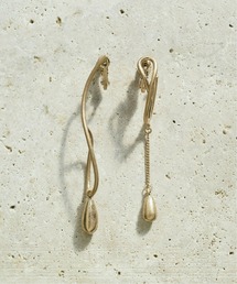 ツイスト ライン × ドロップ アシンメトリー イヤリング