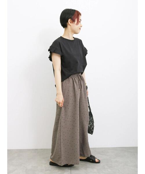 Samansa Mos2 blue（サマンサモスモスブルー）の「【接触冷感】フリルスリーブT（Tシャツ/カットソー・レディース・ホワイト/グリーン/ブラック/ネイビー/オフホワイト・F）」の9枚目の写真